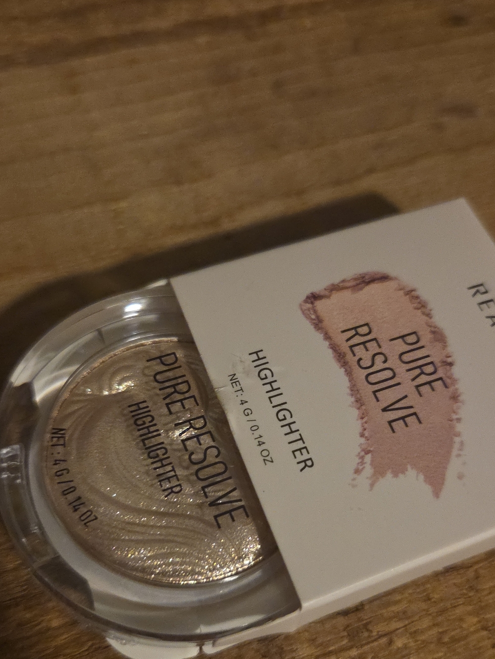 RealHer Pure Resolve Highlighter — Champagne Gold Glow NIB